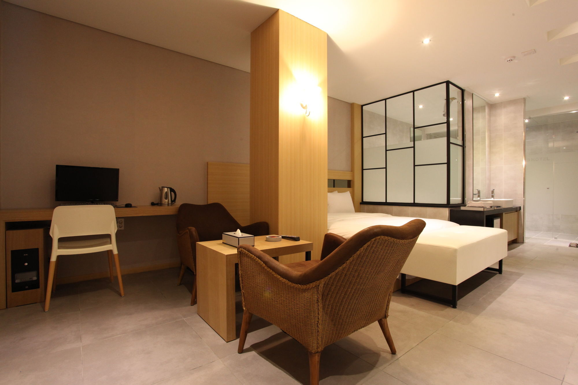 C&B Hotel Ansan Exterior photo